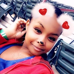 Meet your Posher, Bobbie